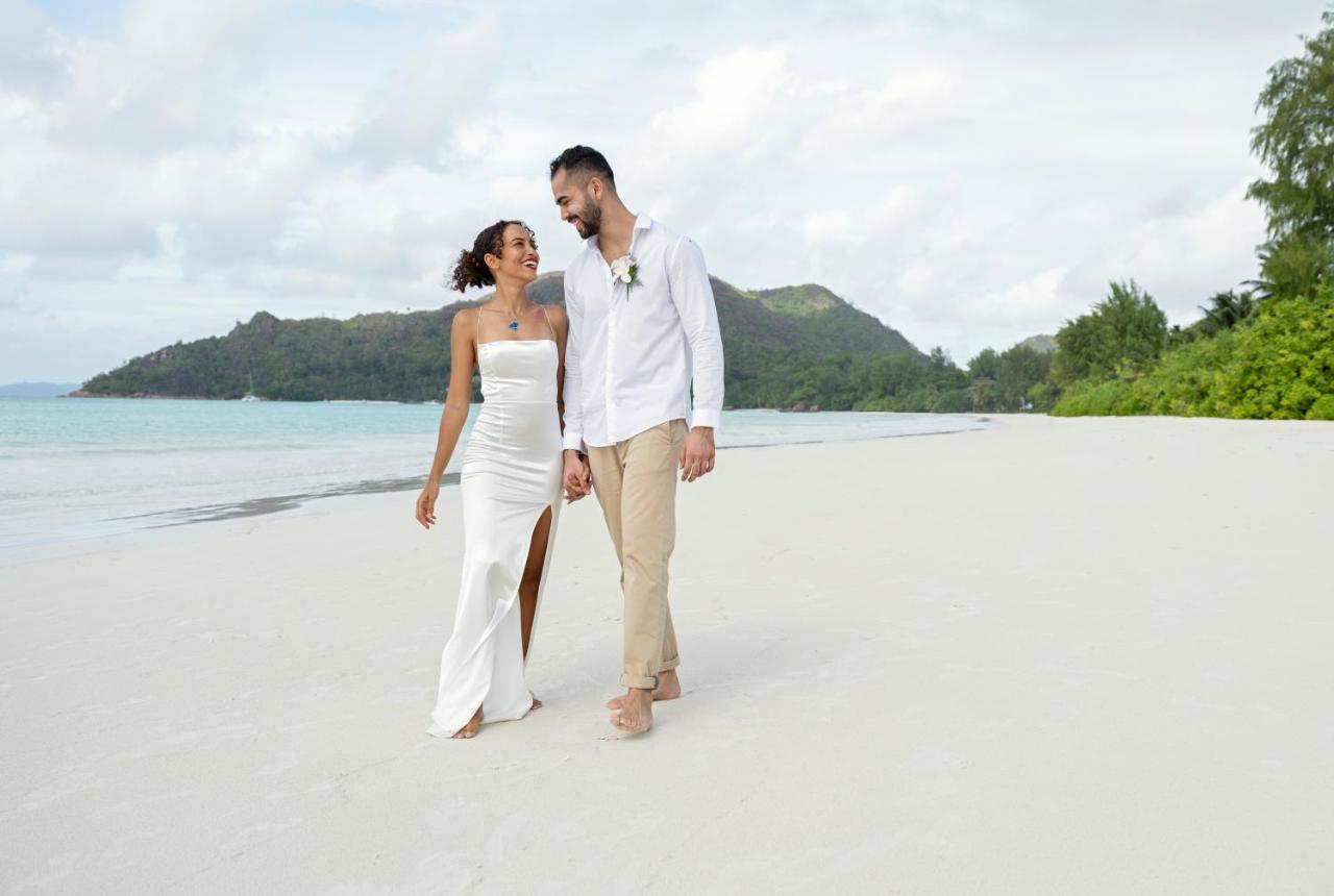 Acajou Beach Resort Anse Volbert Village  Exterior photo