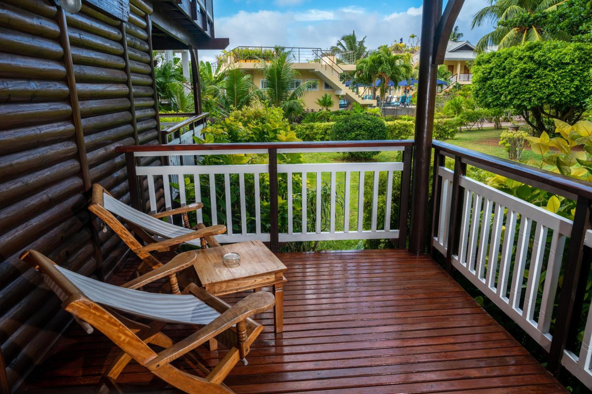 Acajou Beach Resort Anse Volbert Village  Exterior photo